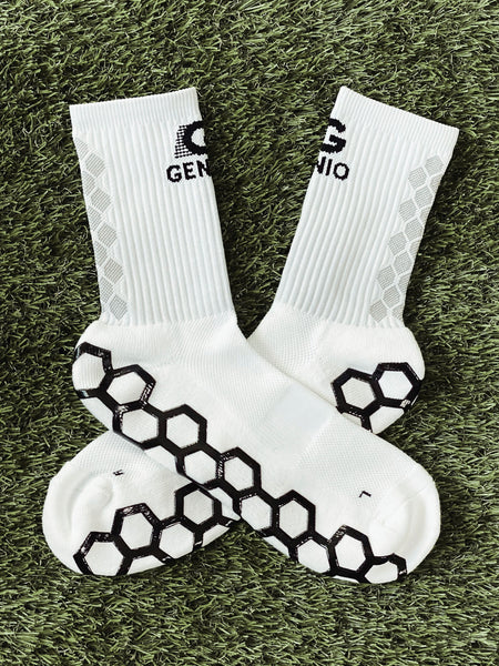 White Genio grip socks w/ shadow white tube – Geniosoccer
